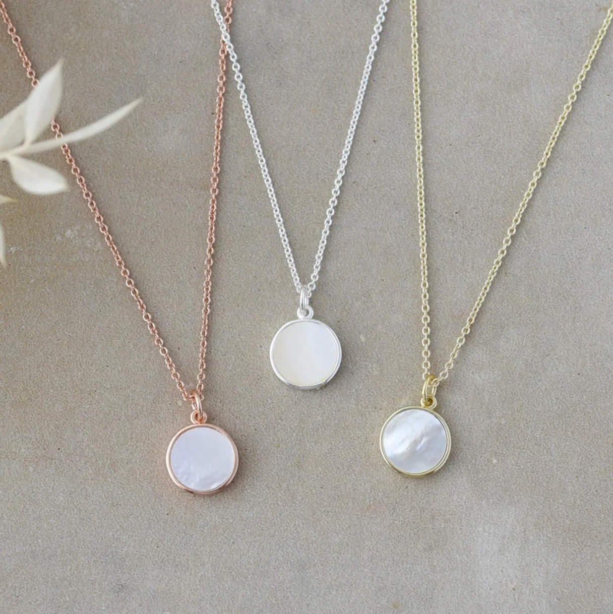 Glee Alluring Necklace - Mother Of Pearl - Image 4