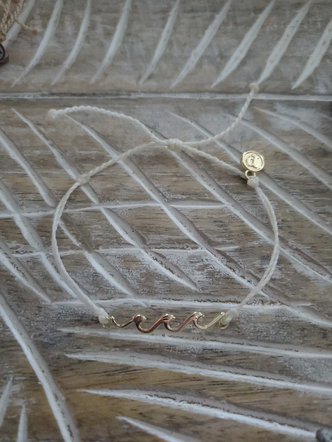Pura Vida Delicate Wave Bracelet RG - Image 2