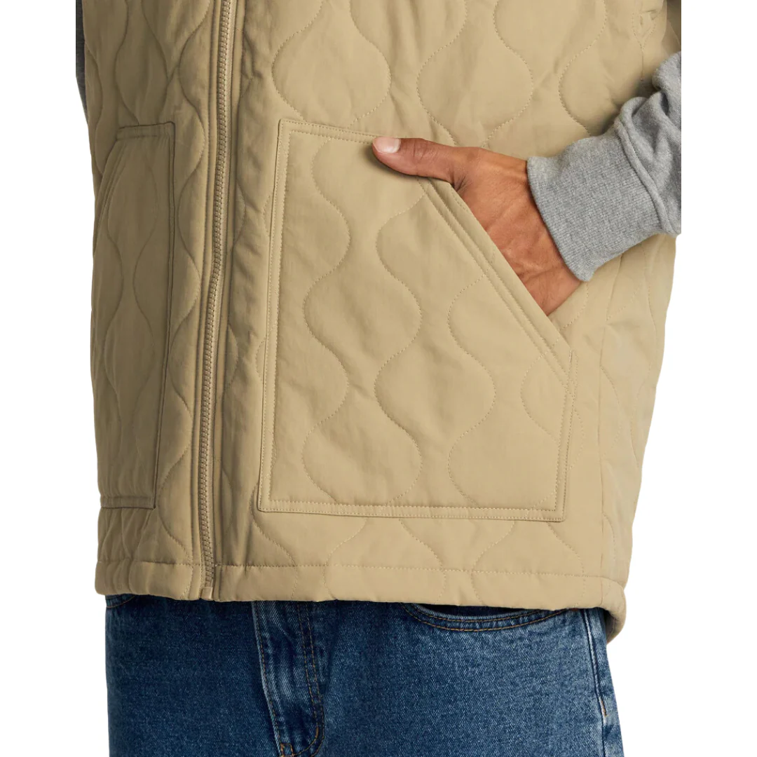 RVCA Men's Grant Puffer - Image 4