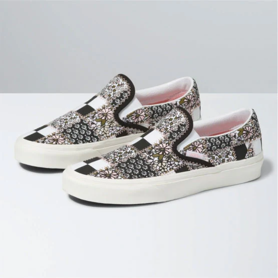 Vans Unisex Classic Slip-On Shoes - Image 3